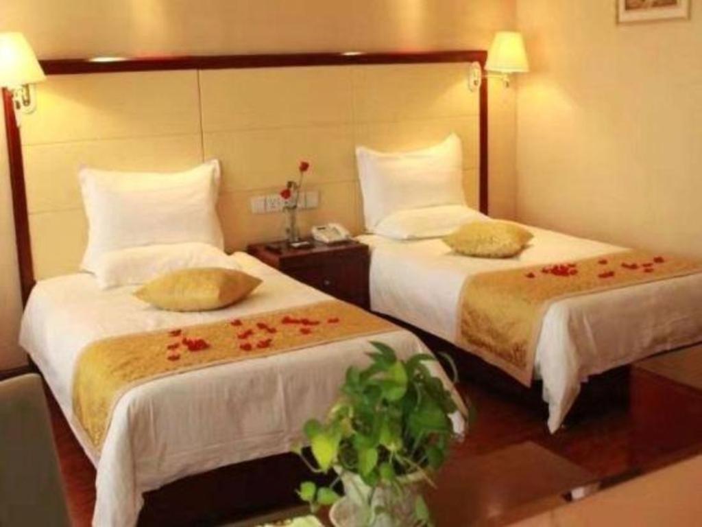 Greentree Inn Taiyuan Pingyang Road Business Hotel מראה חיצוני תמונה