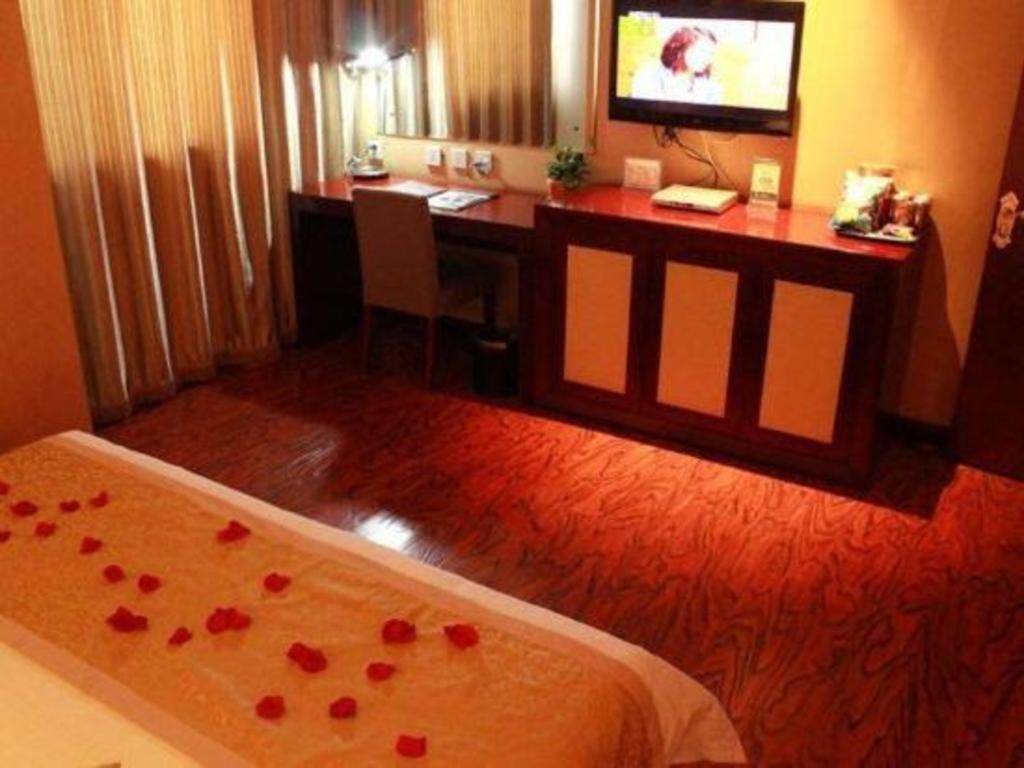 Greentree Inn Taiyuan Pingyang Road Business Hotel מראה חיצוני תמונה